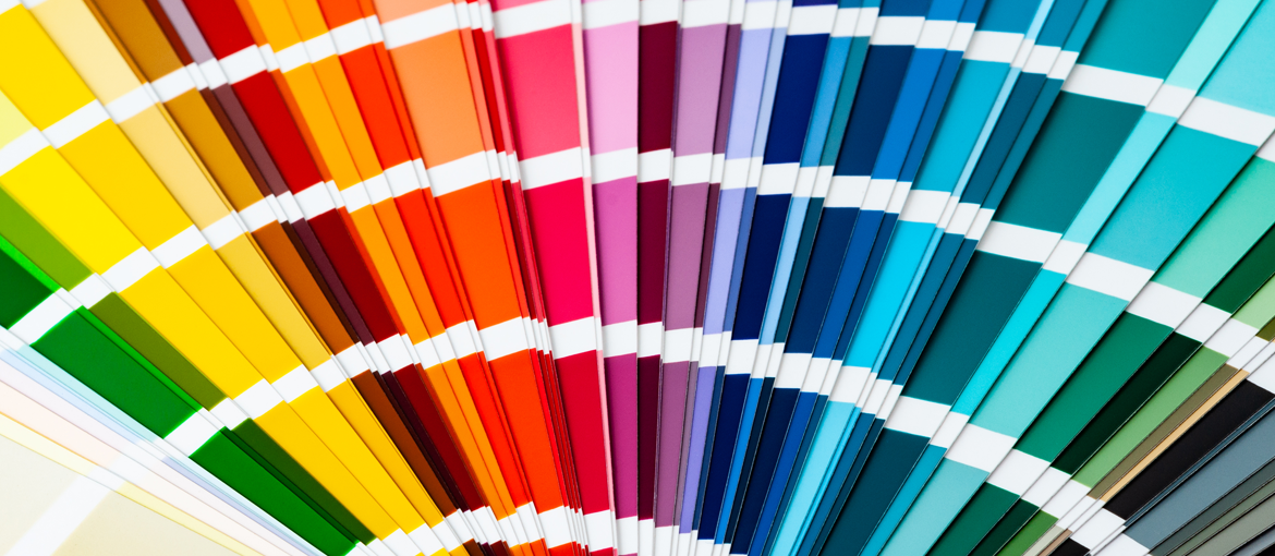 Klares Grafikdesign für den Druck – die Farbe